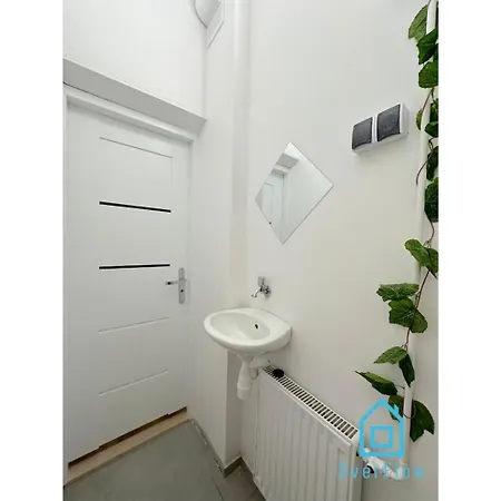 Butterfly - 15 Minutes To Old Town & Sea Homestay